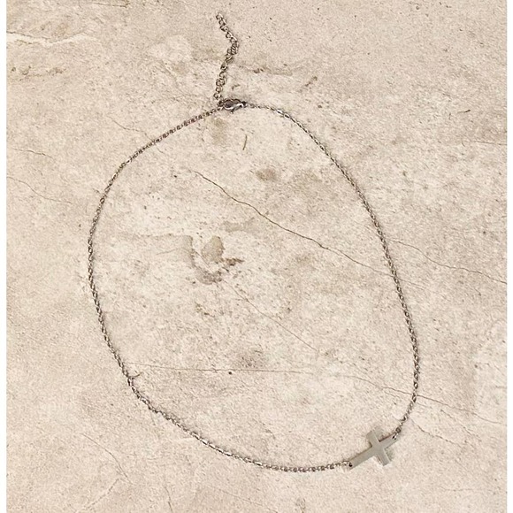 Minimalist Stainless Steel Cross Pendant Necklace - Picture 4 of 6